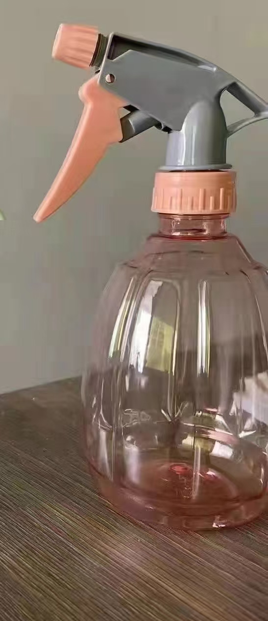 Plastic Spray Bottles